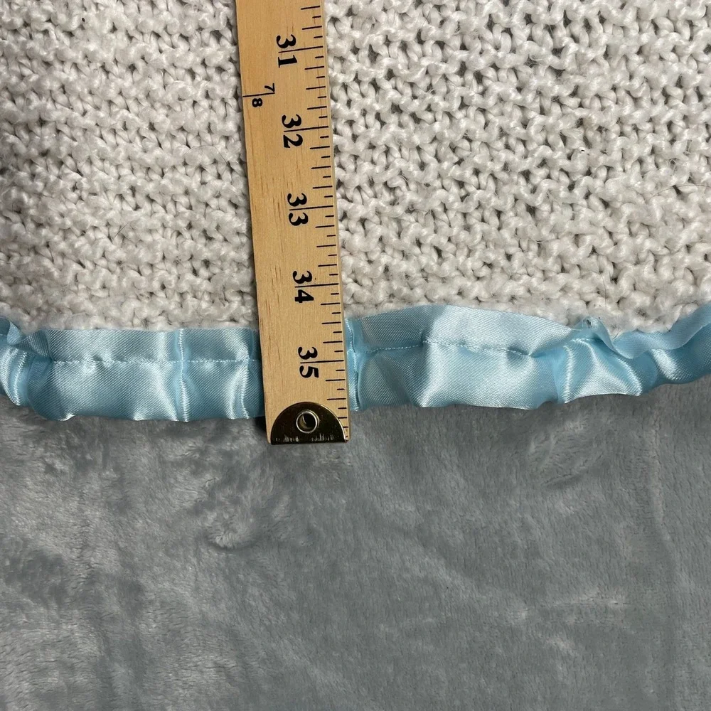 Winnie the Pooh Baby Knit Crochet Blanket Kid 30x35 White Blue Satin Ruffle Trim
